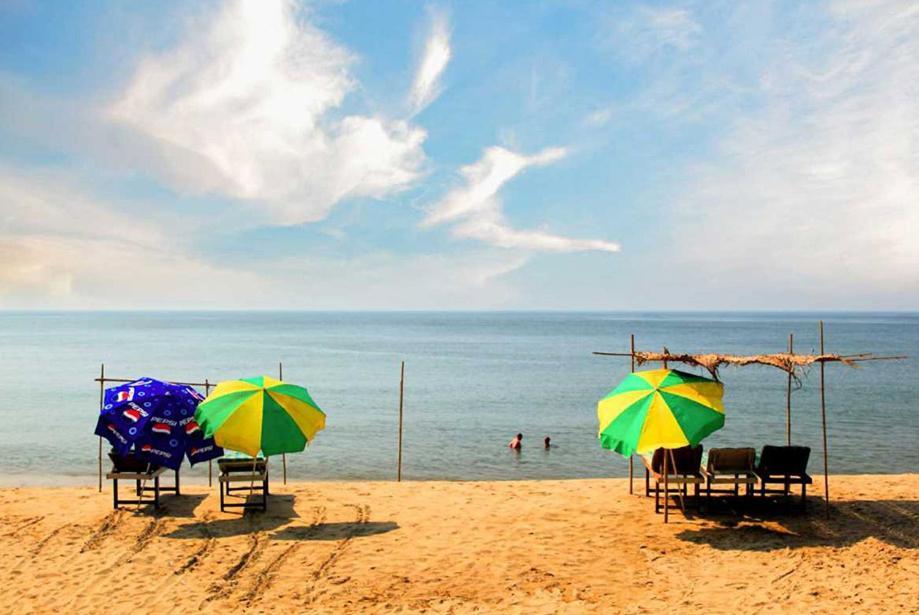 Lui Beach Resort Candolim Exterior photo